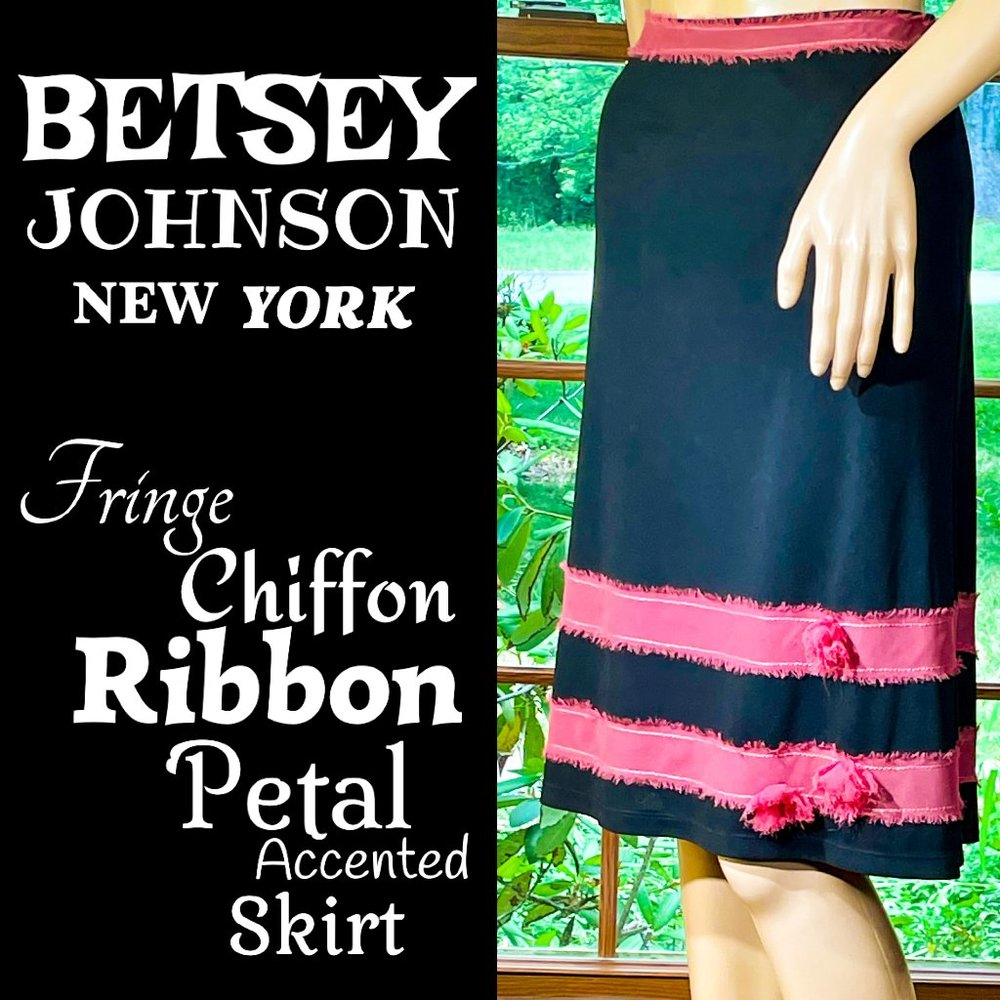 ⭐️HP⭐️VTG▪️BETSEY JOHNSON▪️1990's Y2k Fringe Chiffon Ribbon Petal Accented Skirt